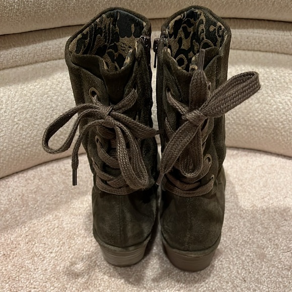 Fly London EU41 mid height, suede, combo of olive, grey, brown = boot color - Picture 6 of 14